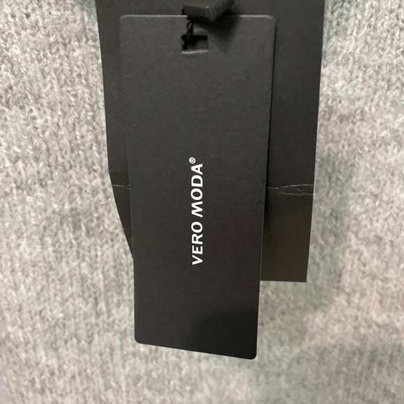 Vero Modo Berko Turtleneck Sweater Light Grey - NWT - Picture 3 of 6